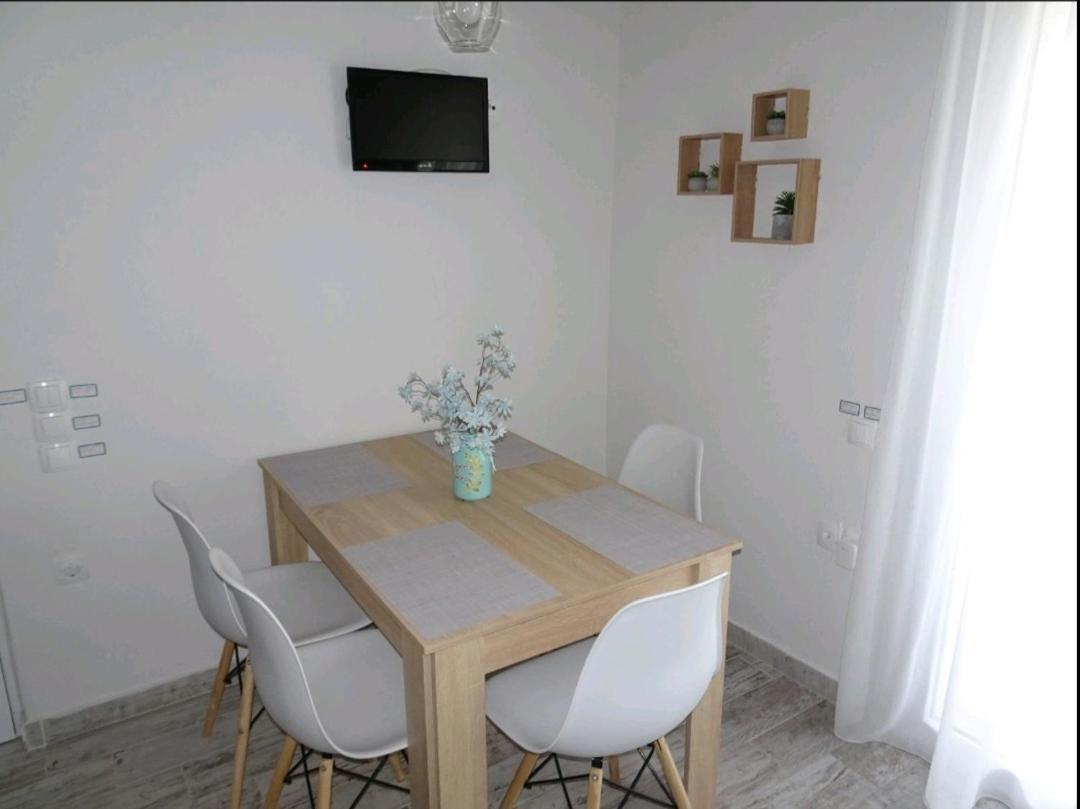 Panoramic View Apartment เปรเวซา ภายนอก รูปภาพ